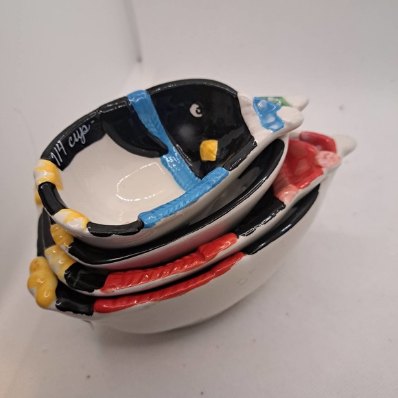 World Market Set Of 4 Ceramic Penguin Measuring Cups Holiday Christmas - Picture 7 of 7